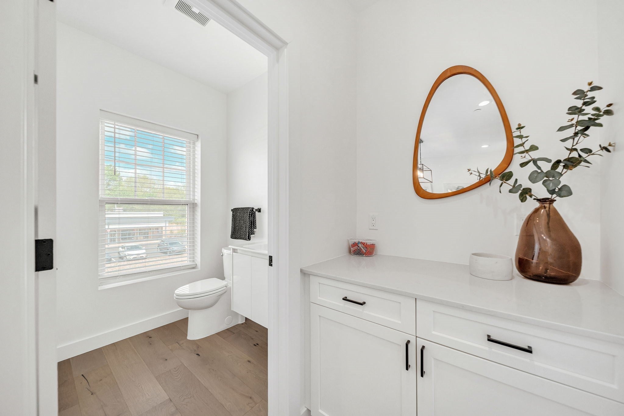 635 Main Street 4