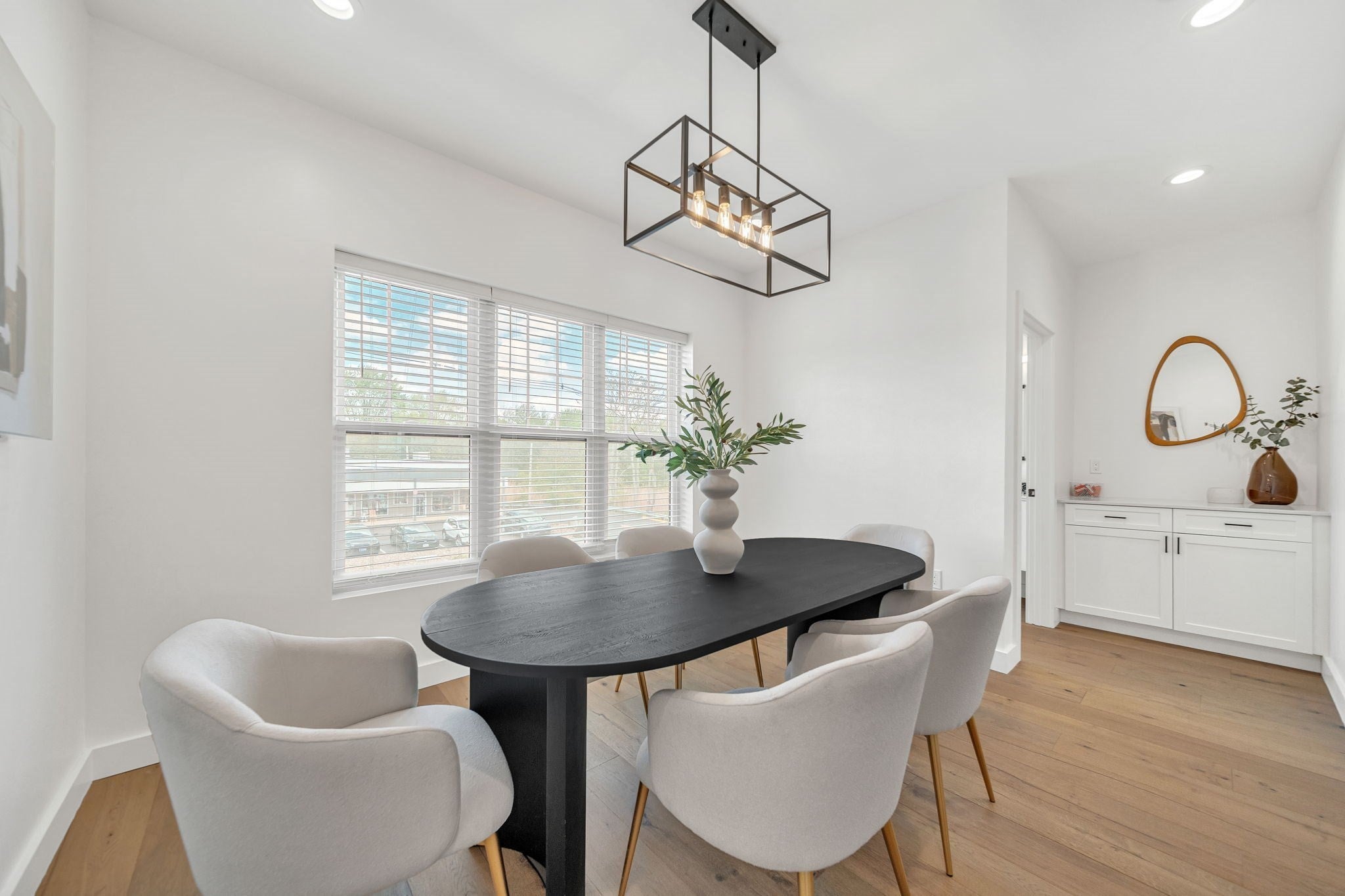 635 Main Street 4