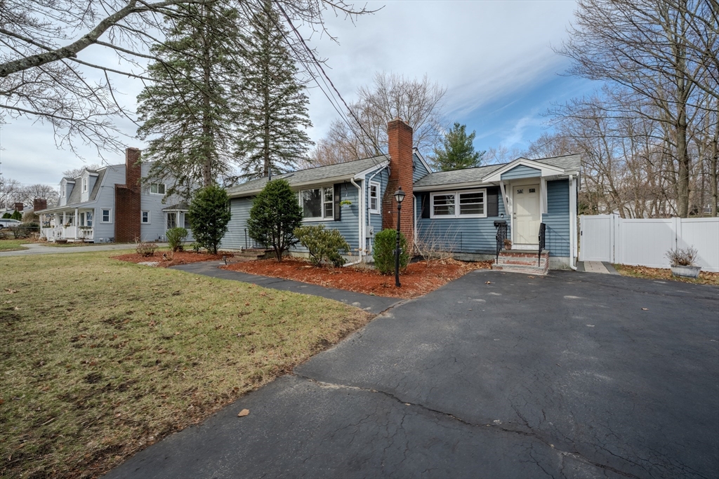 46 Burnham Rd