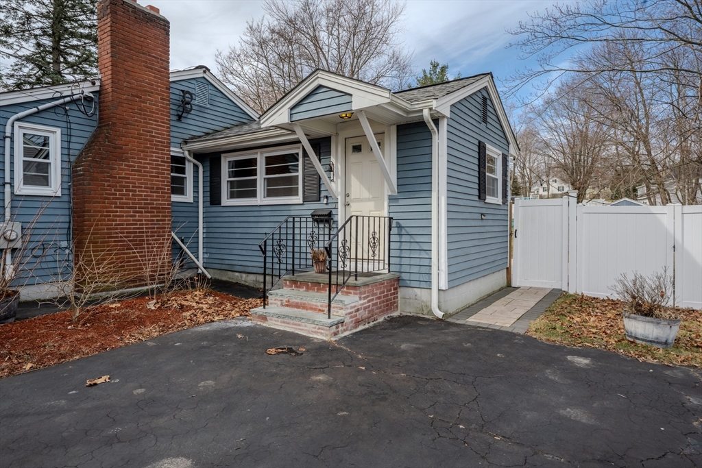 46 Burnham Rd