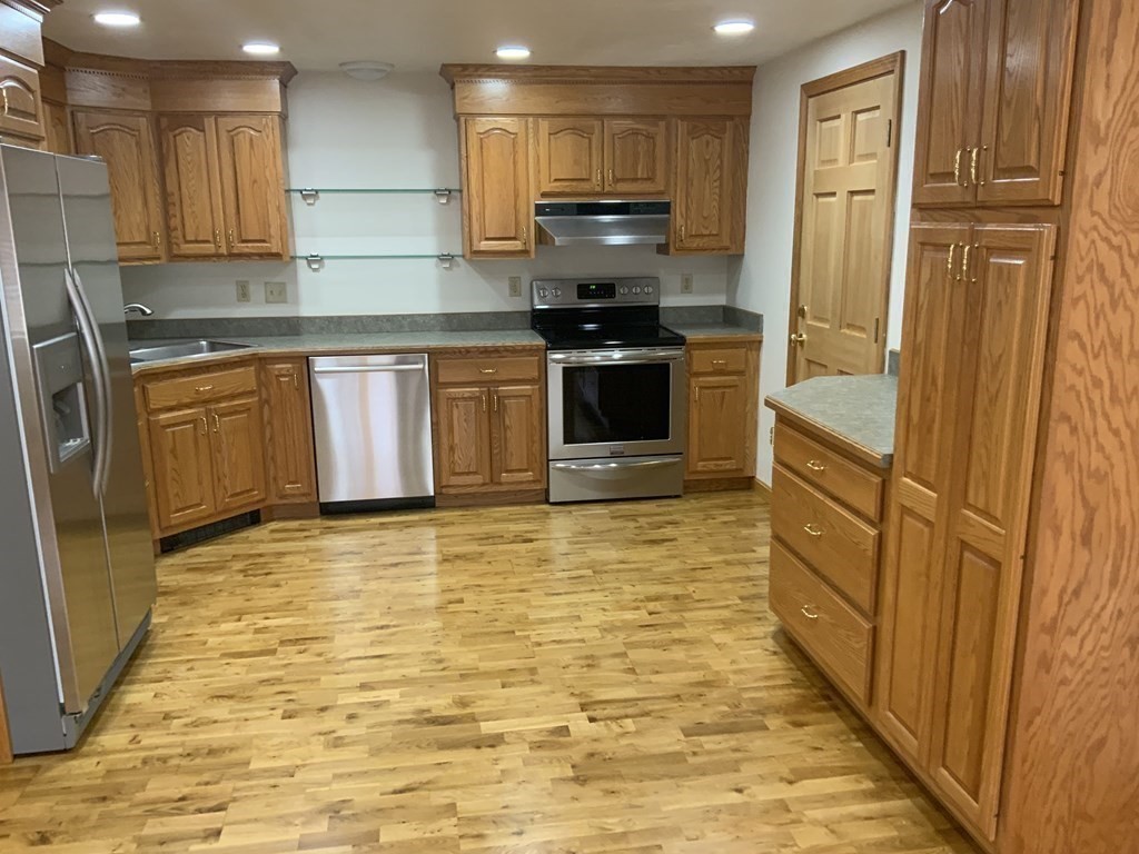 447 North Main Street 2