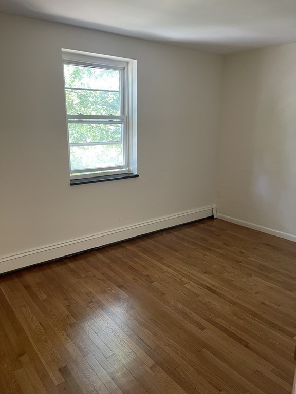 Watertown, Massachusetts 02478, United States, 2 Bedrooms Bedrooms, ,1 BathroomBathrooms,Residential,Active,139174