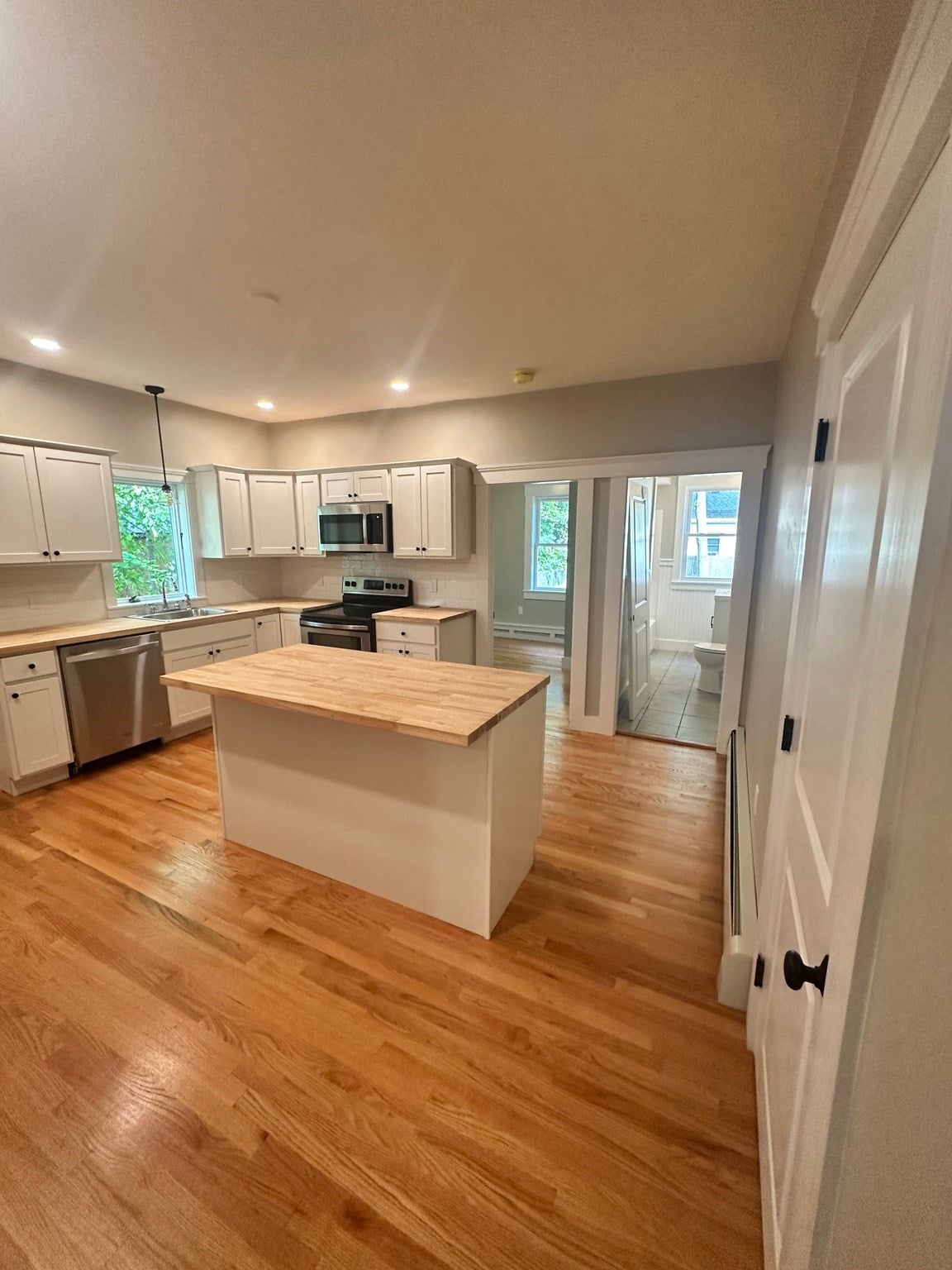 54 Hebron Ave #Left, Attleboro, MA, 54 Hebron Ave #Left, Attleboro, MA Photo #8