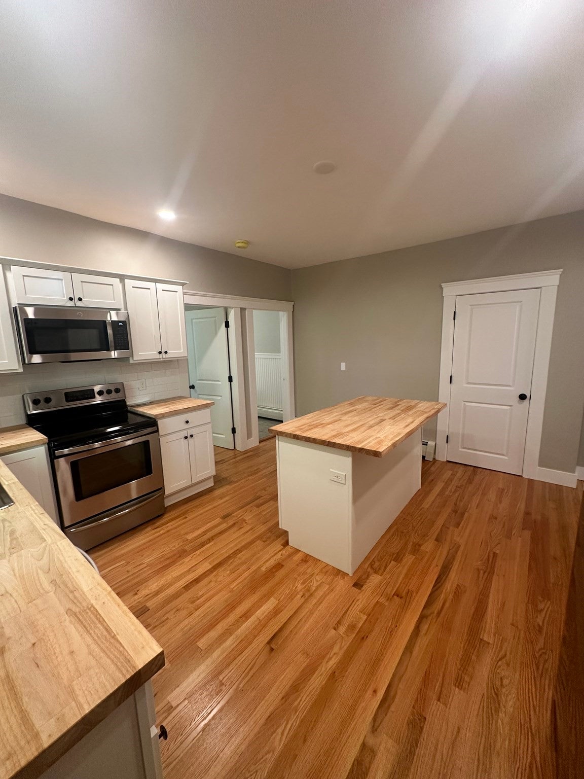 54 Hebron Ave #Left, Attleboro, MA, 54 Hebron Ave #Left, Attleboro, MA Photo #10