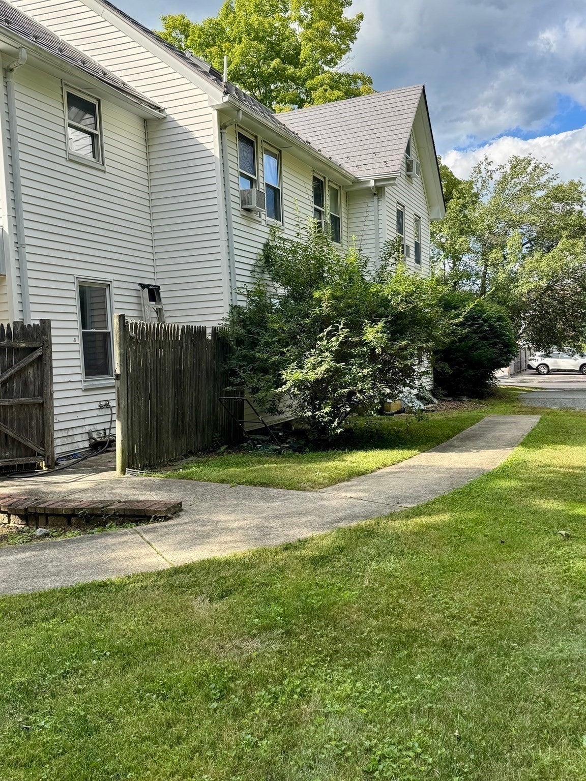 33 E Chestnut St, Sharon, MA Photo #4