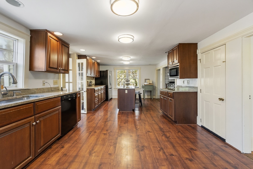293 West St