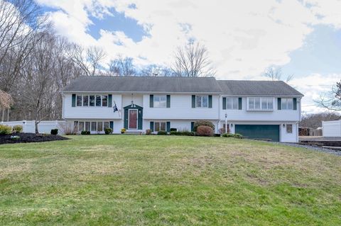 85 Abington Ave Holbrook MA 02343