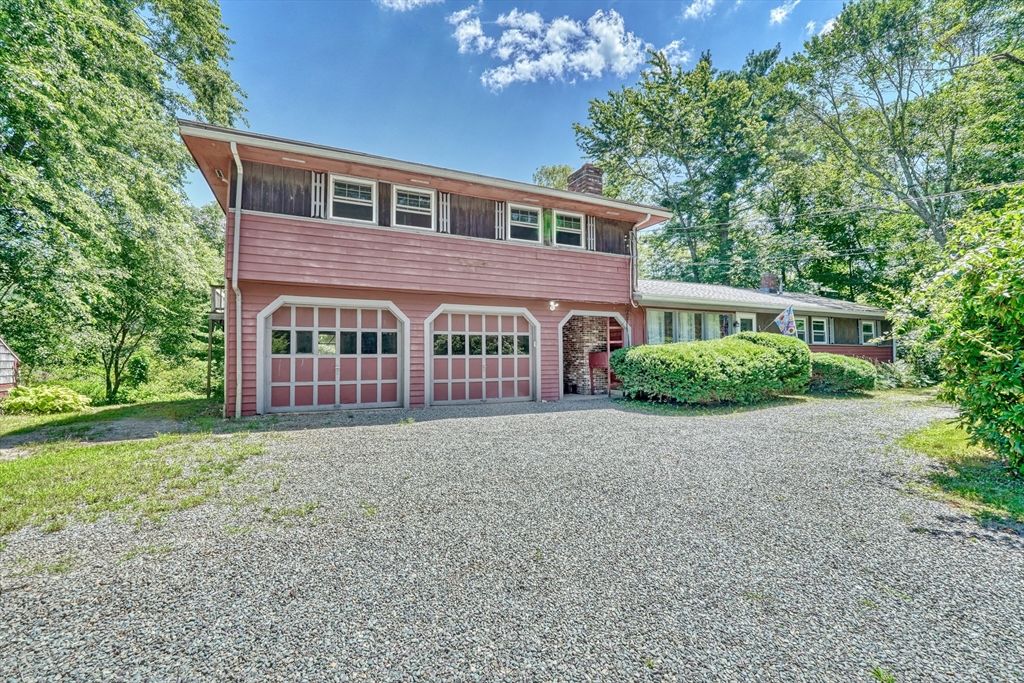 561 Lincoln Street