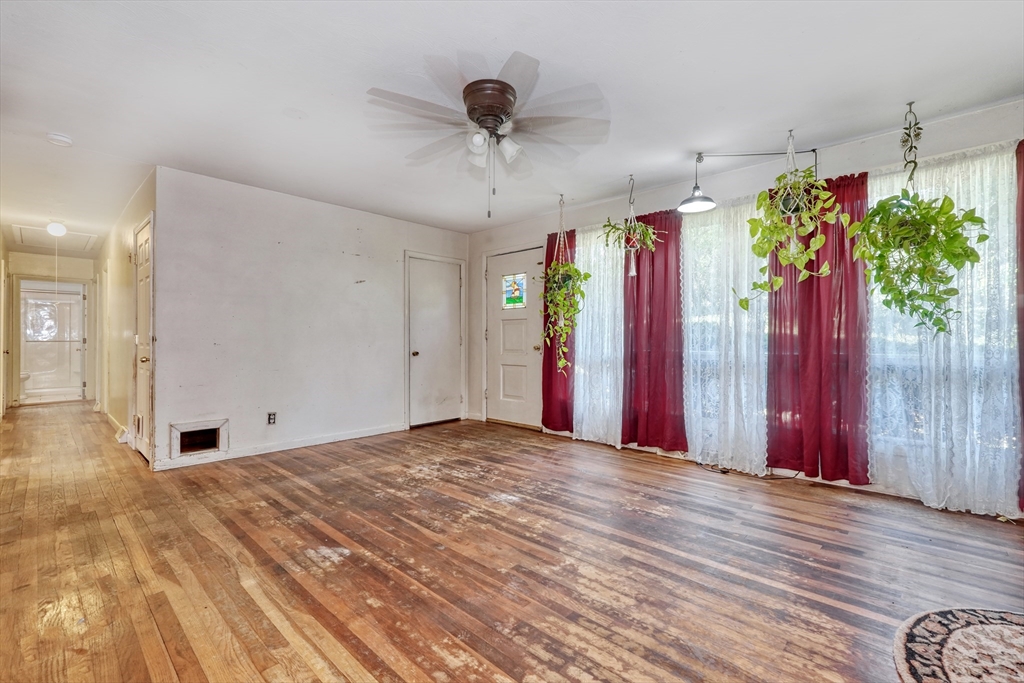 561 Lincoln Street