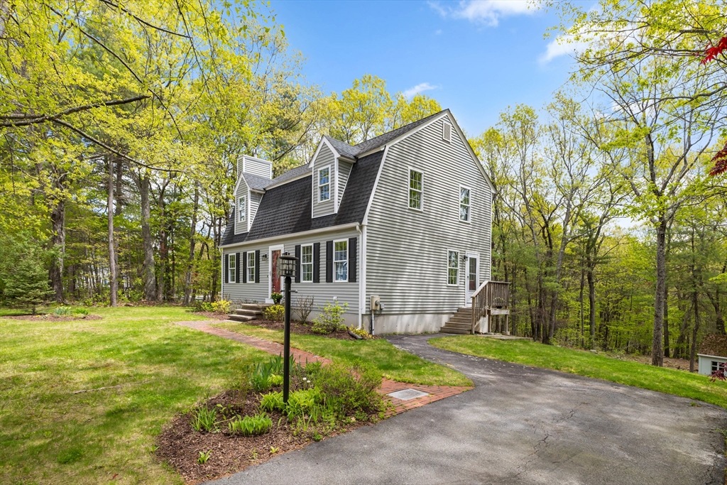 1 Magnolia Drive, Ayer, MA Photo #3