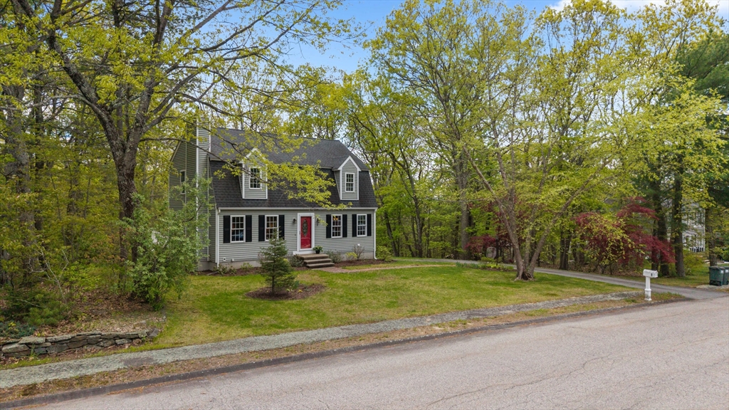 1 Magnolia Drive, Ayer, MA Photo #2