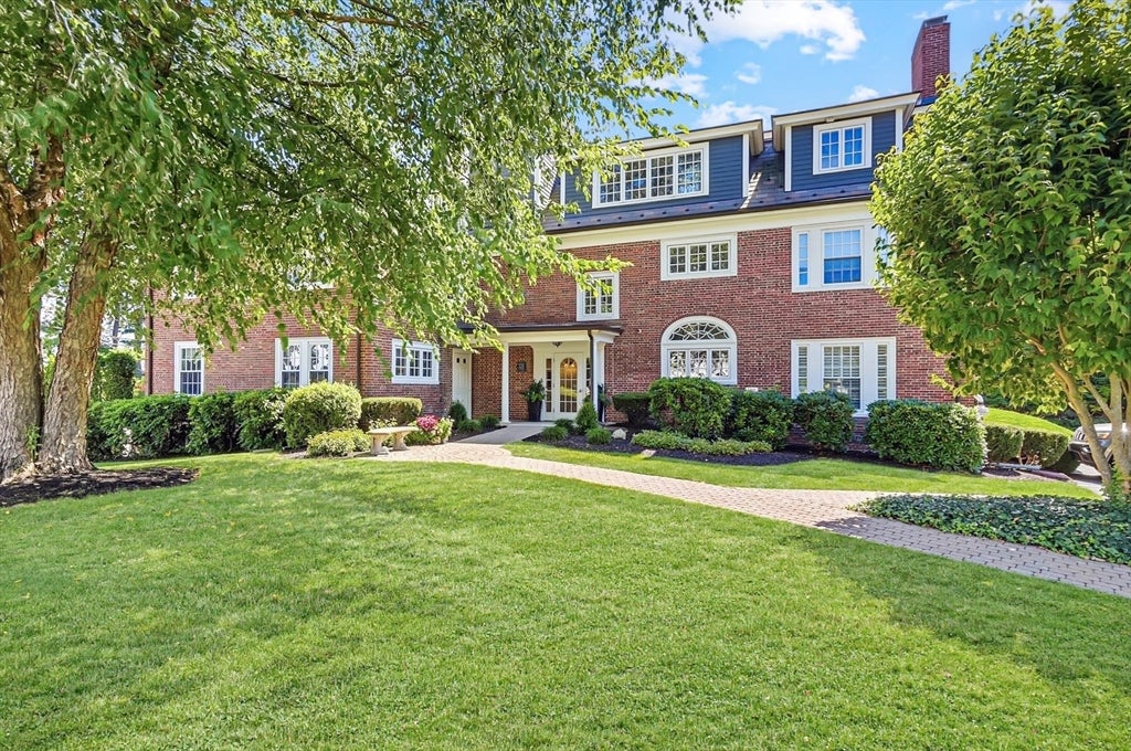 221 Worcester Lane 6