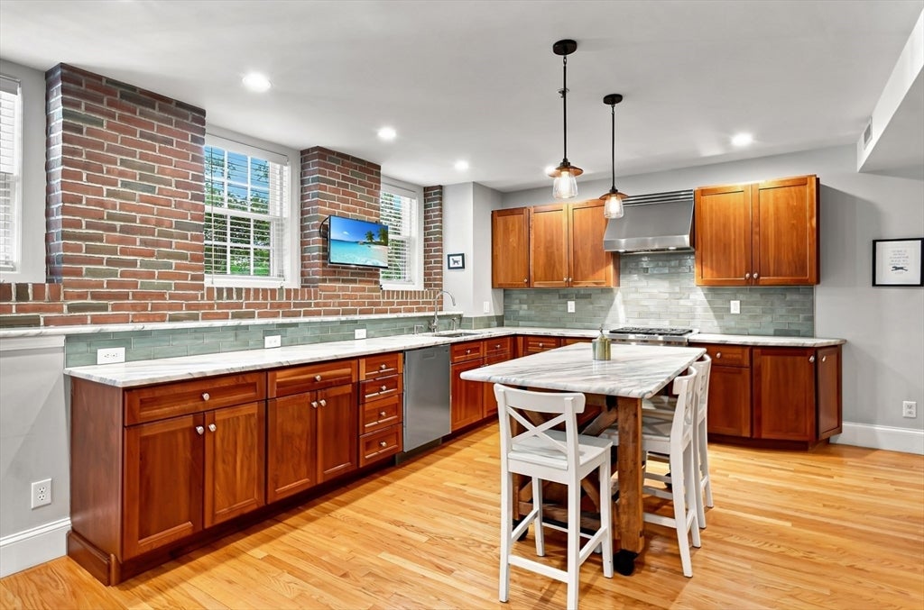 221 Worcester Lane #6, Waltham, MA, 221 Worcester Lane #6, Waltham, MA Photo #6