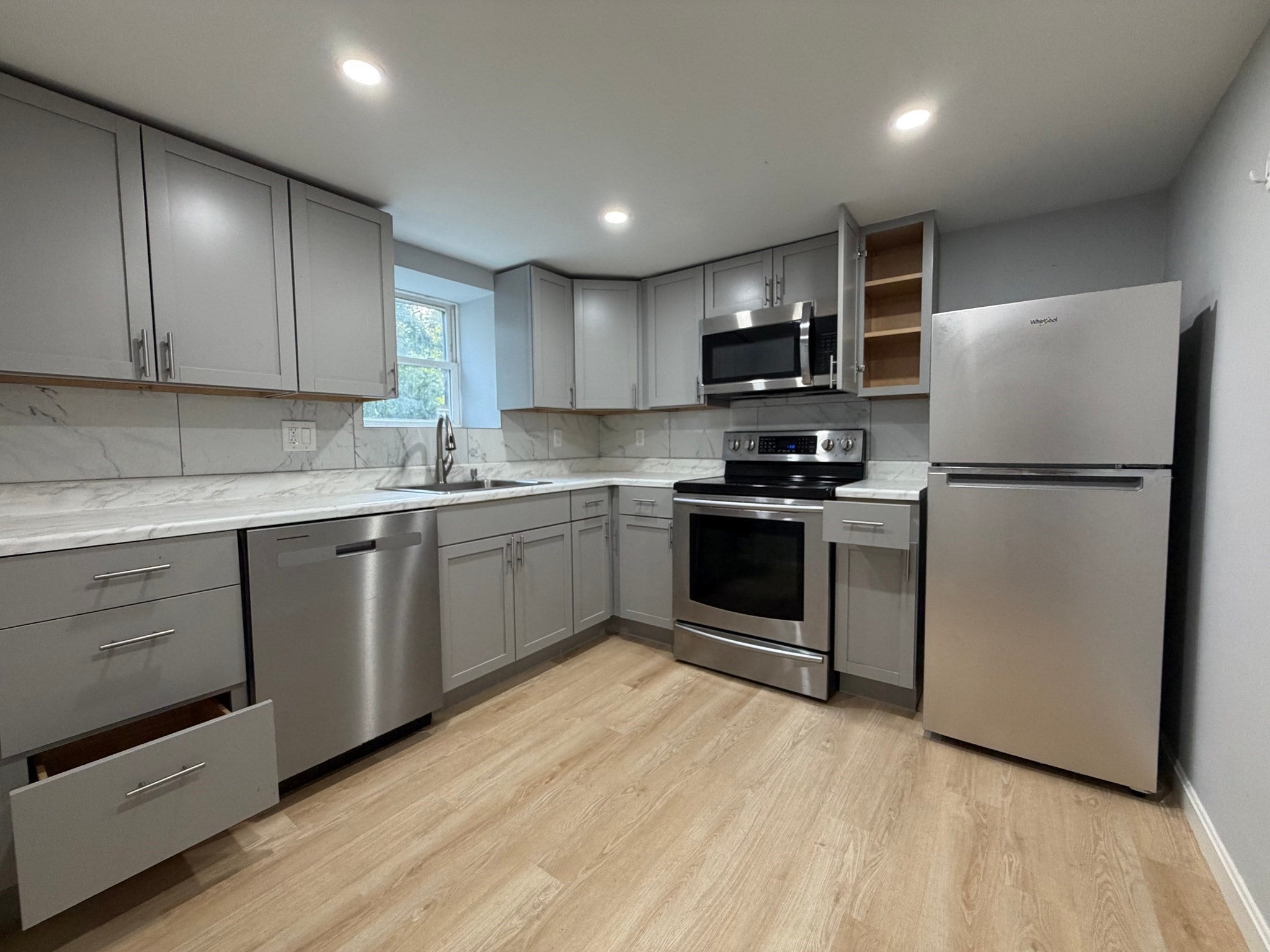 801 Granite St #3, Braintree, MA, 801 Granite St #3, Braintree, MA Photo #3