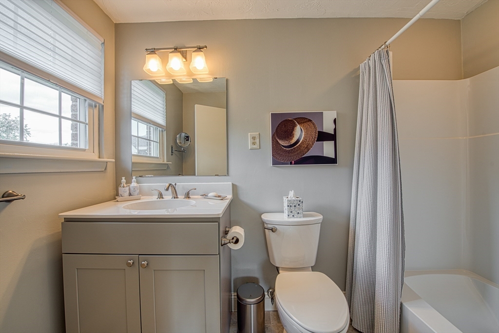7 Patricia Drive #7, Stoughton, MA Photo #14