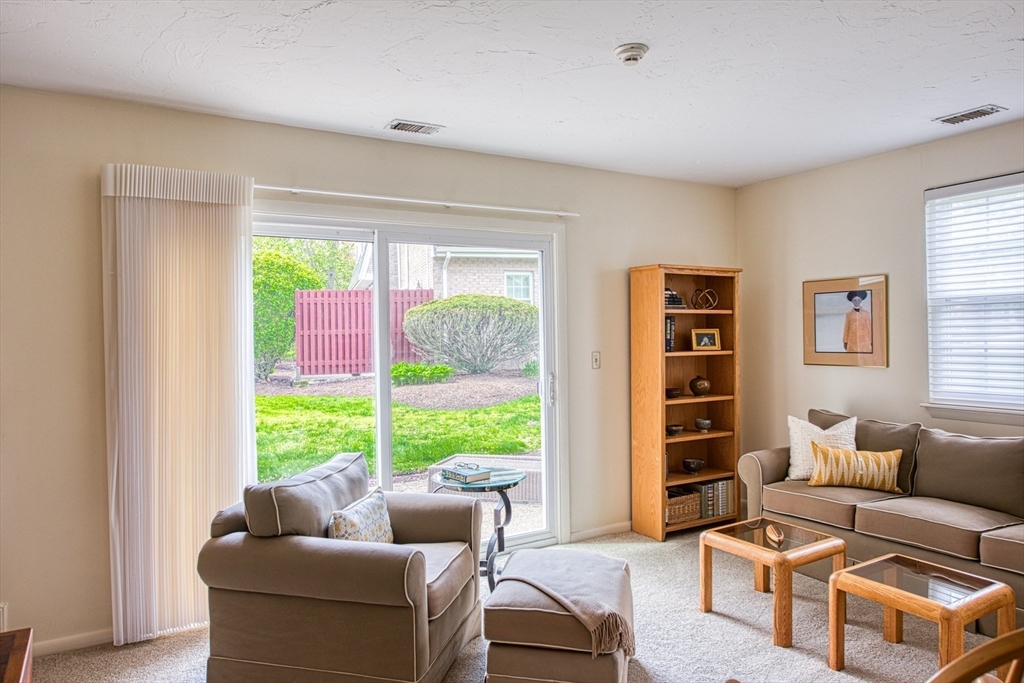 7 Patricia Drive #7, Stoughton, MA Photo #5