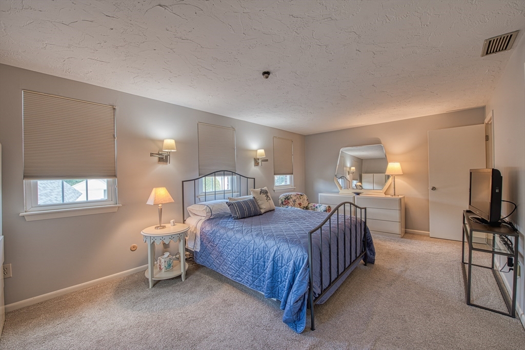 7 Patricia Drive #7, Stoughton, MA Photo #11