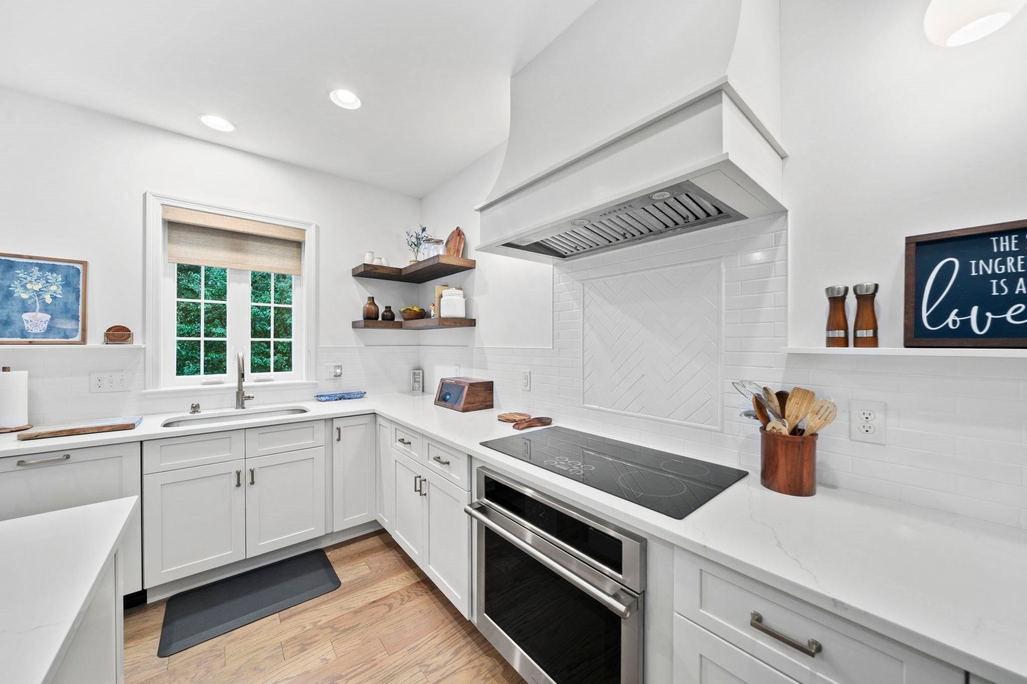 33 Skyhawk Cir
