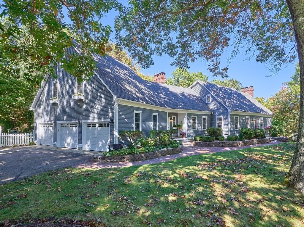 12 Fort Apache Dr, Franklin, MA, 12 Fort Apache Dr, Franklin, MA Photo #3