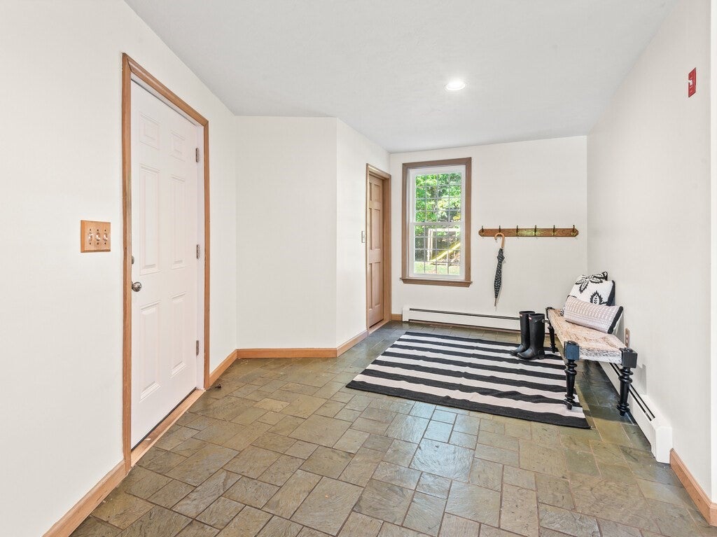 12 Fort Apache Dr, Franklin, MA, 12 Fort Apache Dr, Franklin, MA Photo #27