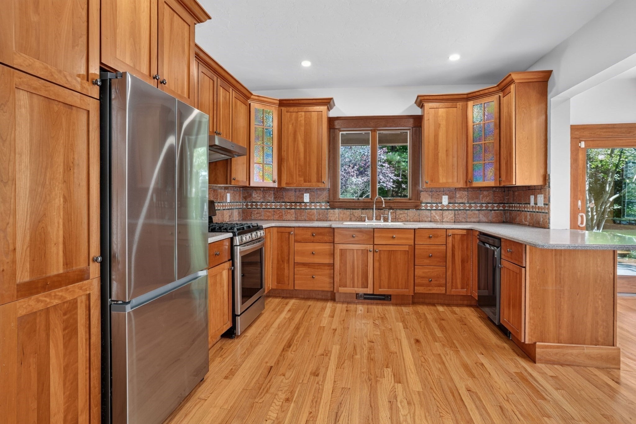 82 N Quinsigamond Ave, Shrewsbury, MA, 82 N Quinsigamond Ave, Shrewsbury, MA Photo #6