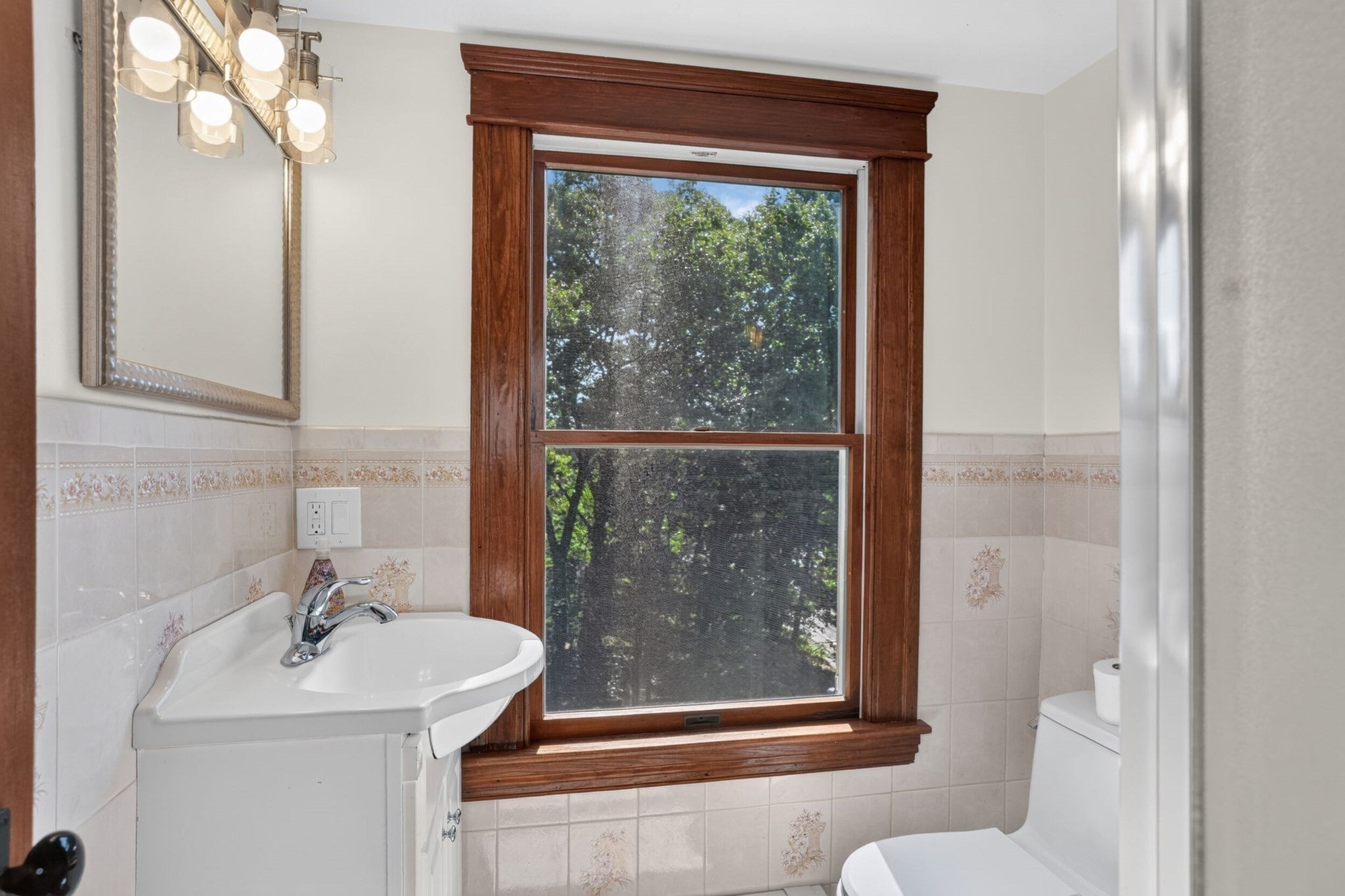 82 N Quinsigamond Ave, Shrewsbury, MA, 82 N Quinsigamond Ave, Shrewsbury, MA Photo #14