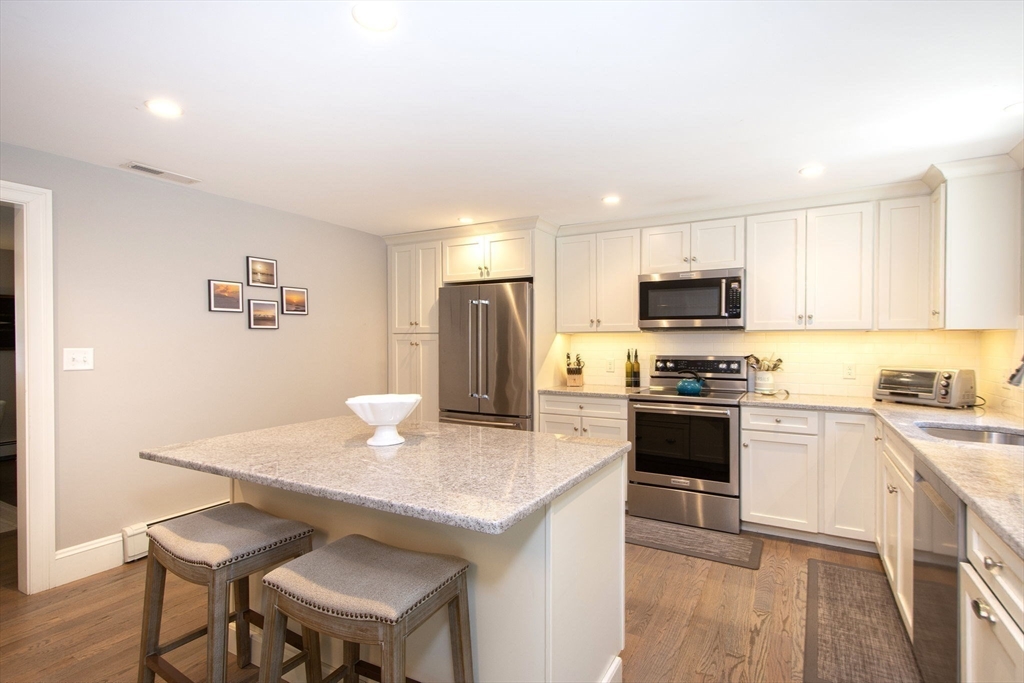 476 King St 476