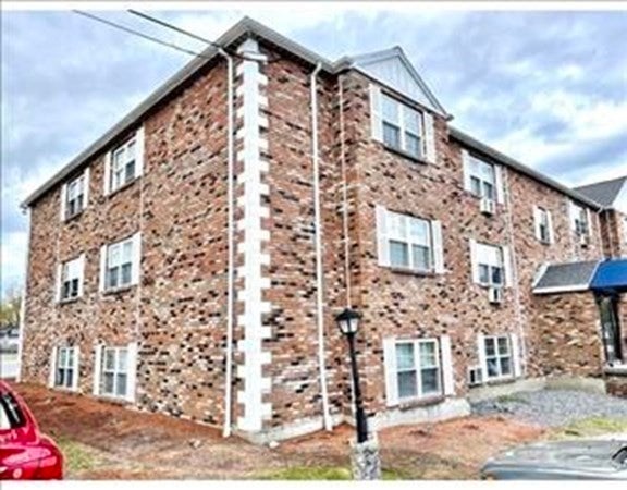Click for 740 Central St #F1, Leominster, MA slideshow