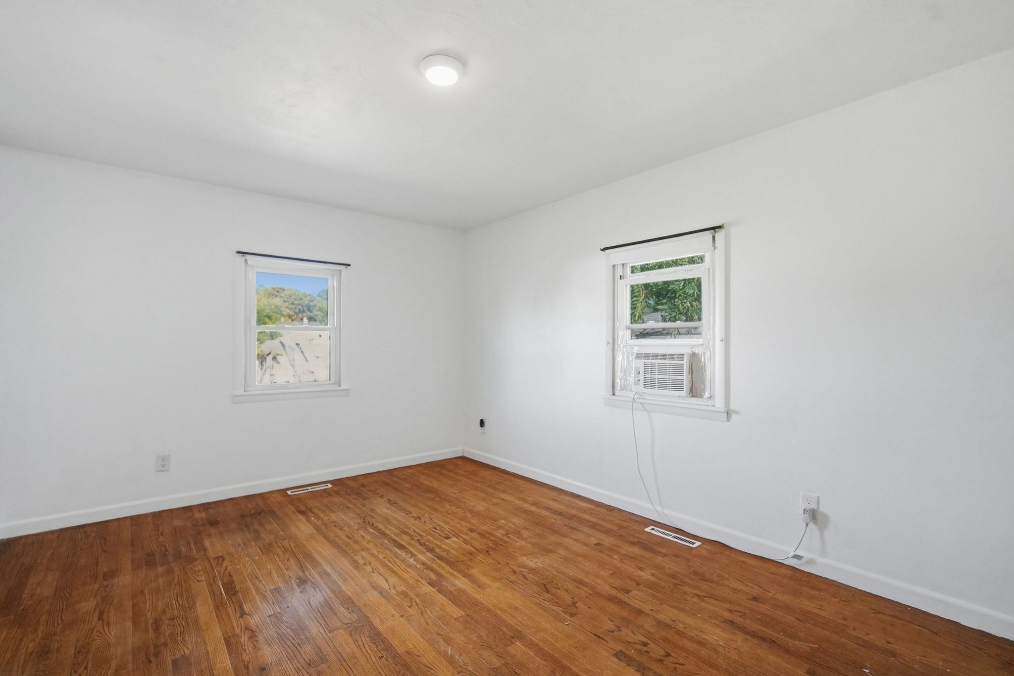 150 Lawndale St, Chicopee, MA, 150 Lawndale St, Chicopee, MA Photo #19