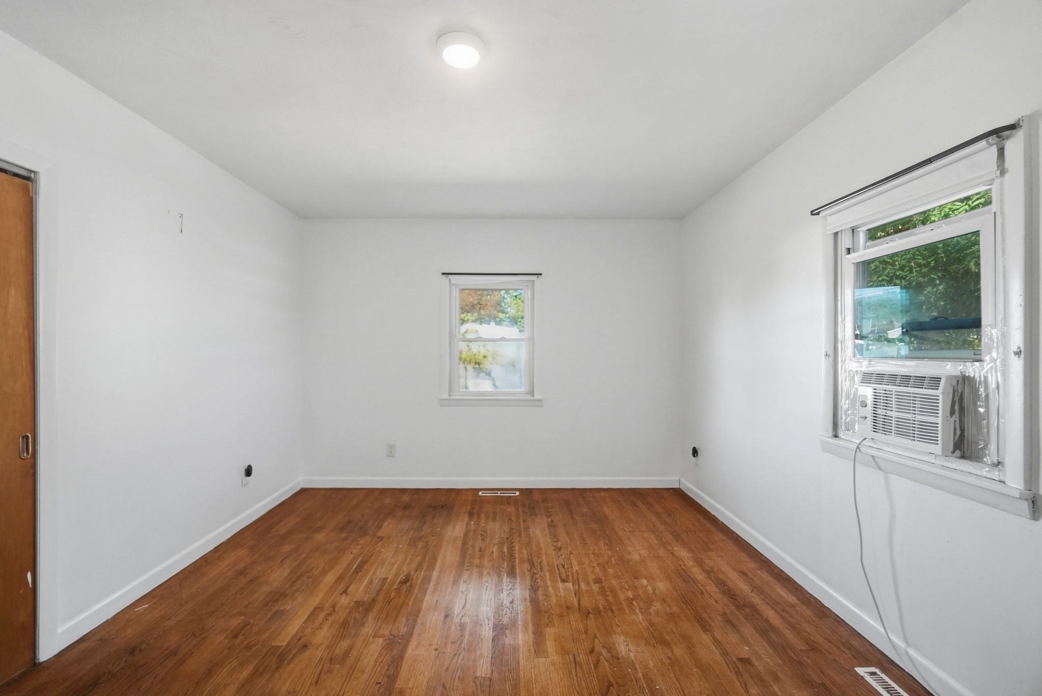 150 Lawndale St, Chicopee, MA, 150 Lawndale St, Chicopee, MA Photo #16