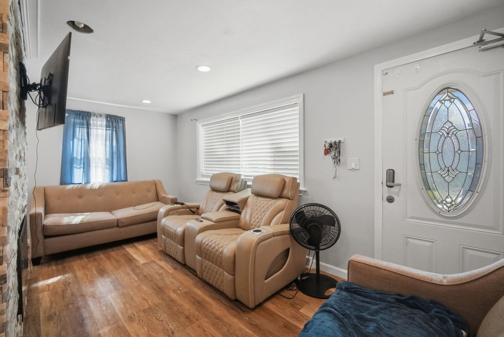 150 Lawndale St, Chicopee, MA, 150 Lawndale St, Chicopee, MA Photo #8