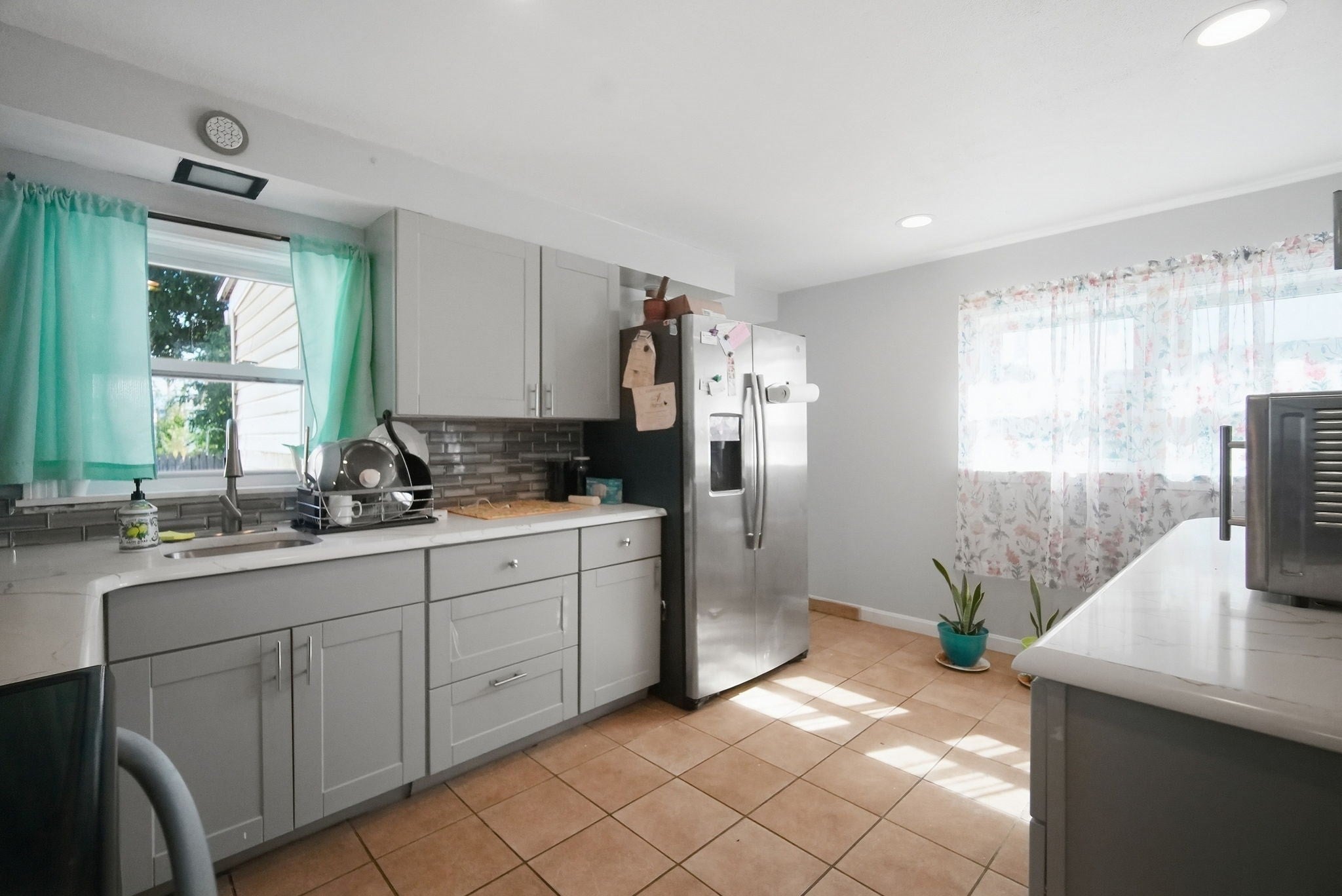 150 Lawndale St, Chicopee, MA, 150 Lawndale St, Chicopee, MA Photo #5