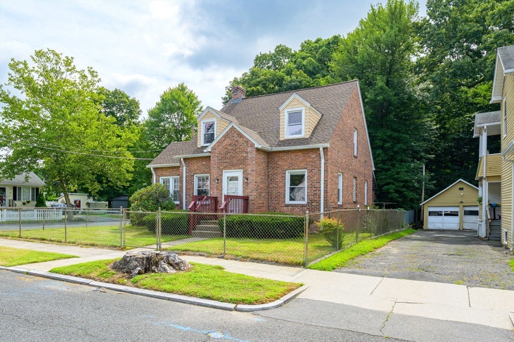 51 David St, Springfield, MA, 51 David St, Springfield, MA Photo #2