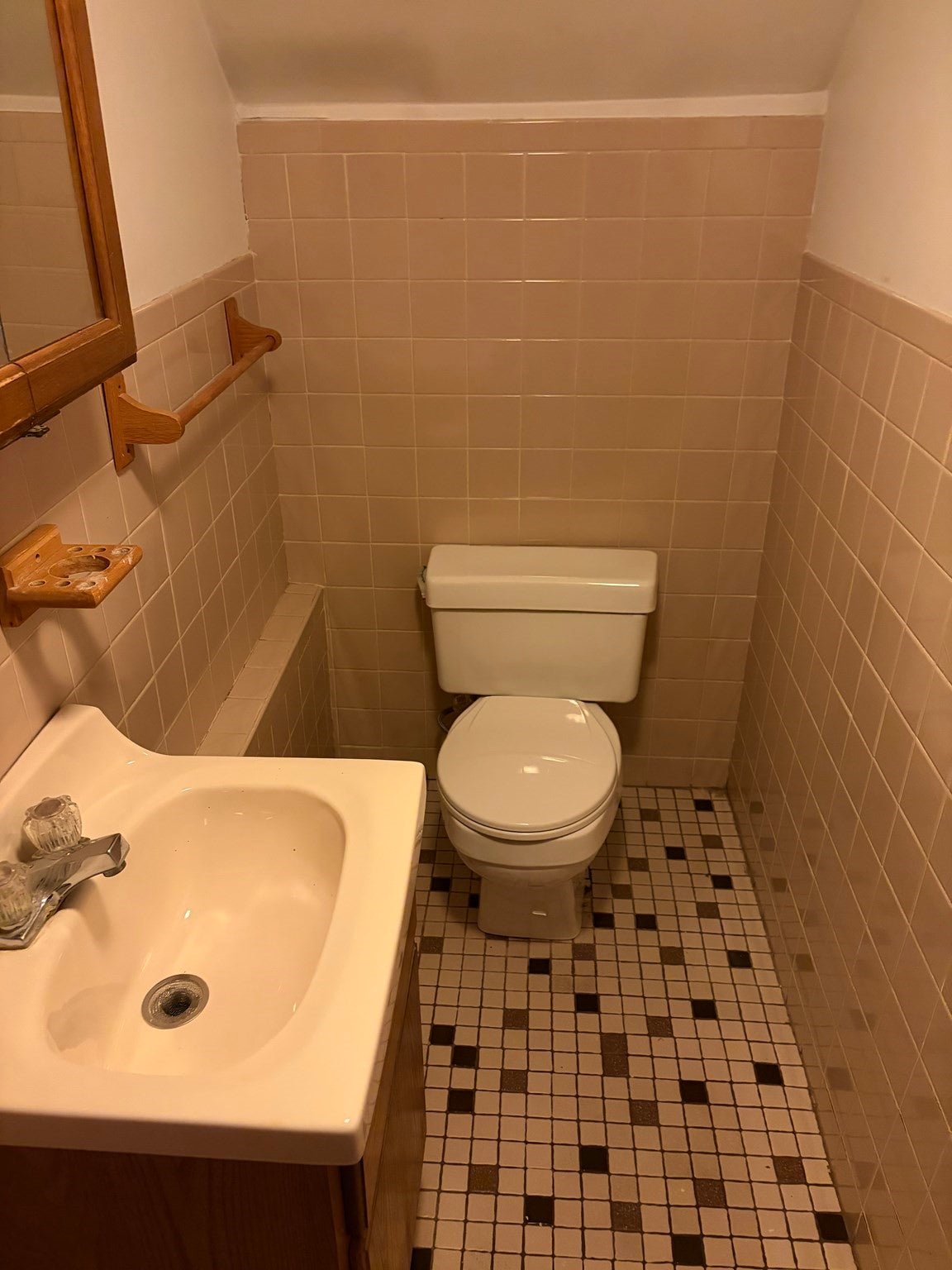 32 Oak Street, Waltham, MA, 32 Oak Street, Waltham, MA Photo #14