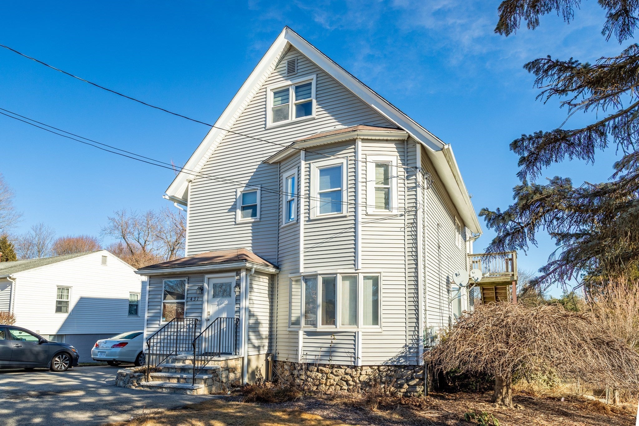 Click for 431 Massasoit Rd #2, Worcester, MA slideshow Click for 431 Massasoit Rd #2, Worcester, MA slideshow