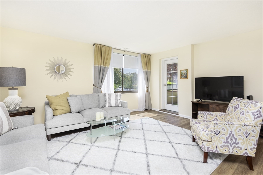 404 Paradise Road 1C
