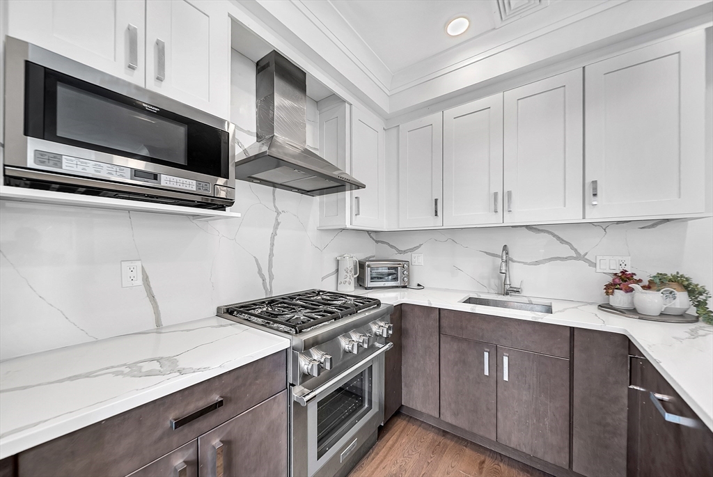 10 Sydney St 7