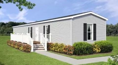 3 1st Street Bourne MA 02559