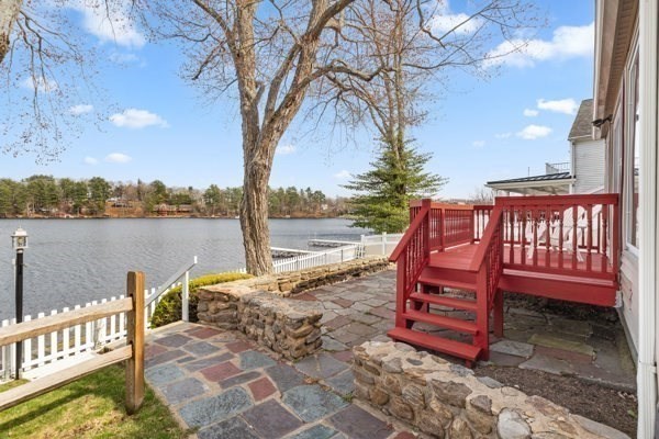 111 & 112 Maple Way