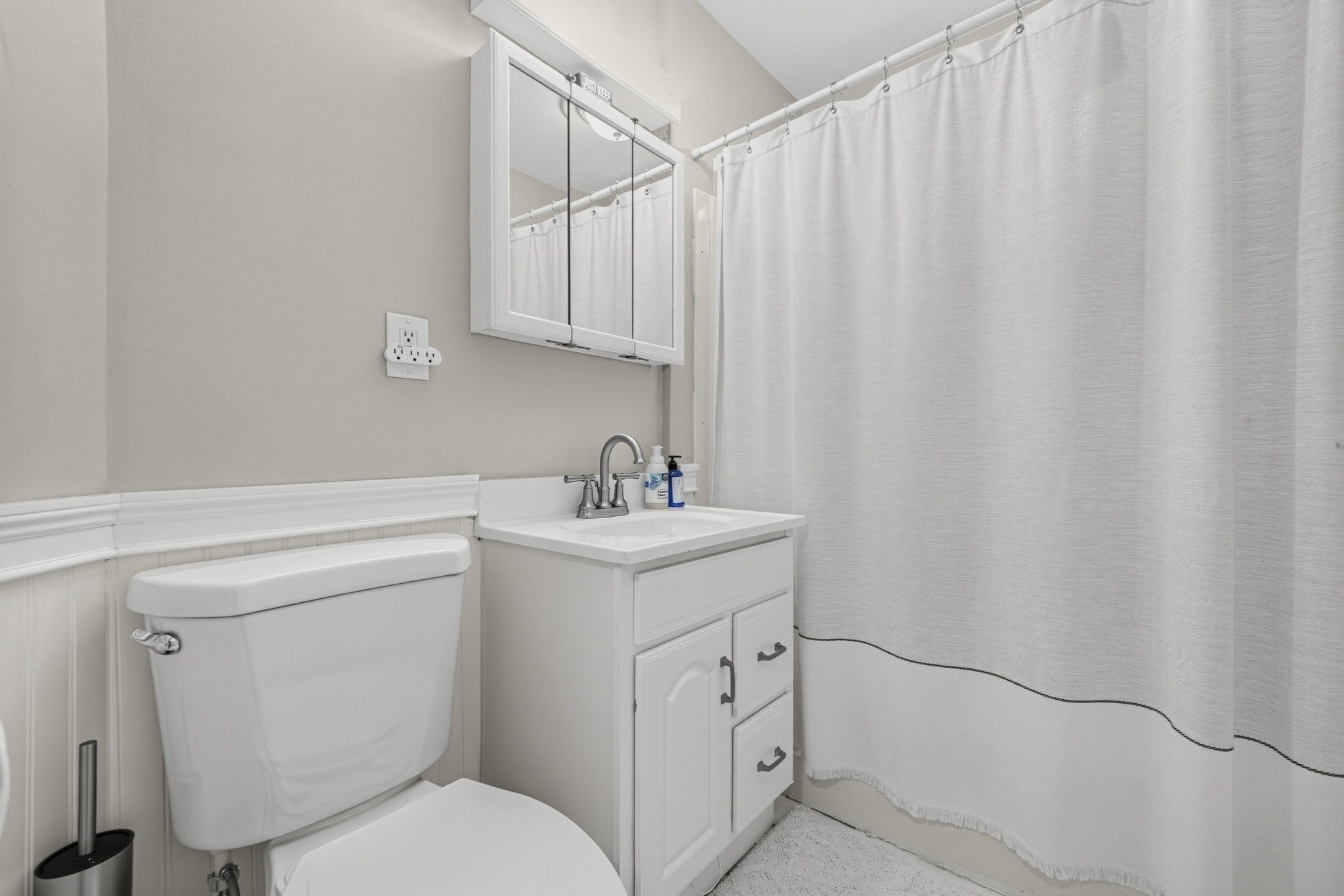 5 Russell Street #4, Amesbury, MA, 5 Russell Street #4, Amesbury, MA Photo #8