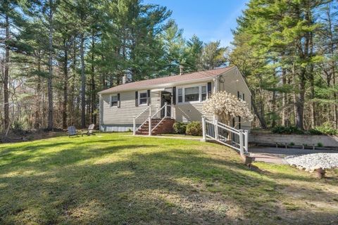 Photo of 286 North Street, Duxbury, MA 02332 (MLS # 73509802)