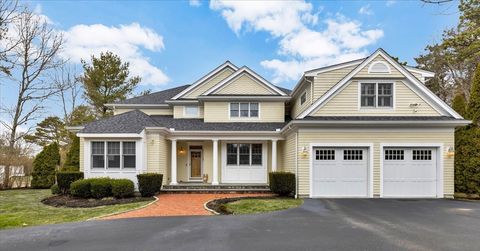 24 Pleasant Park Dr Mashpee MA 02649