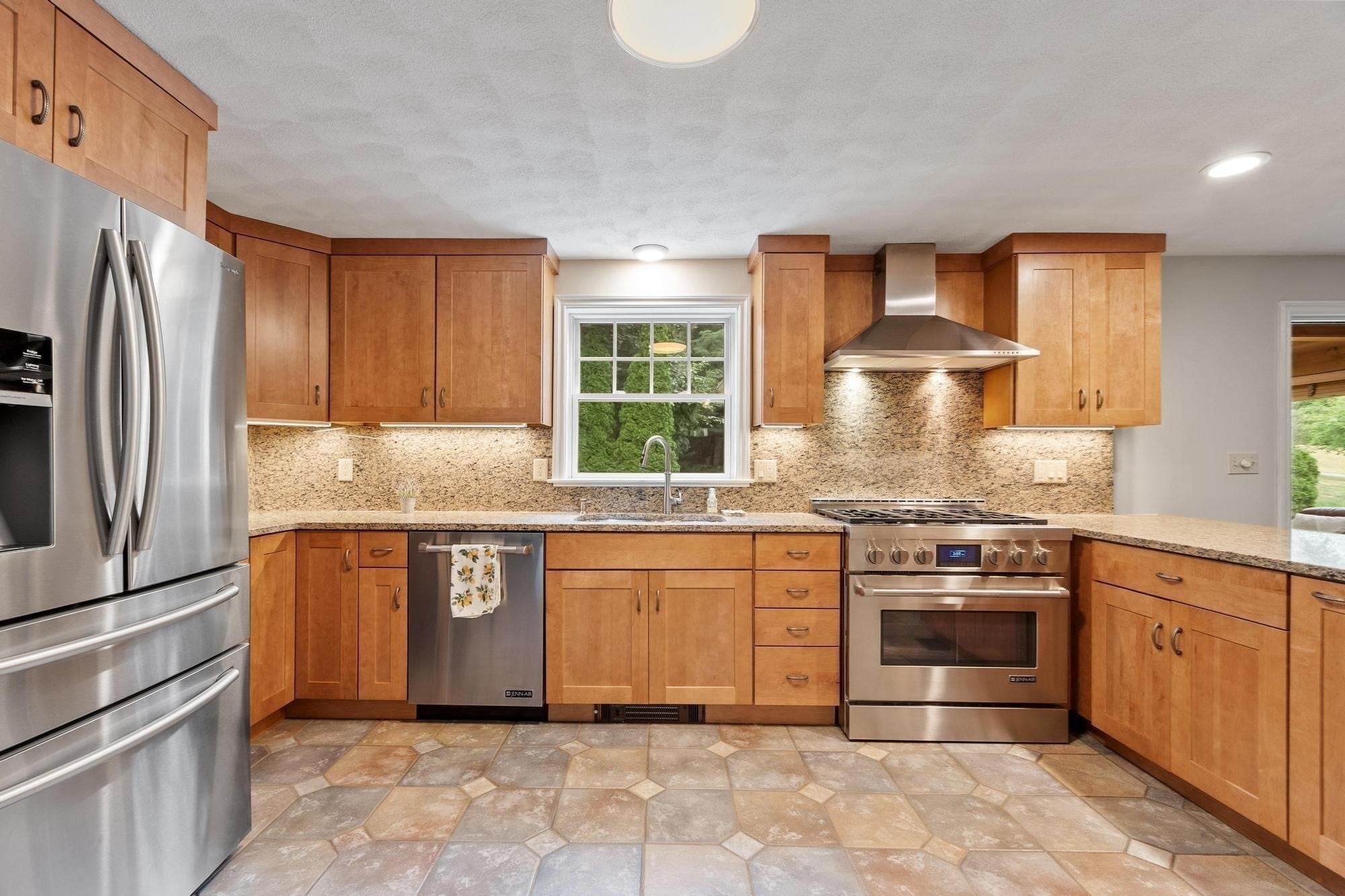 4 Pillsbury Lane, Georgetown, MA, 4 Pillsbury Lane, Georgetown, MA Photo #13