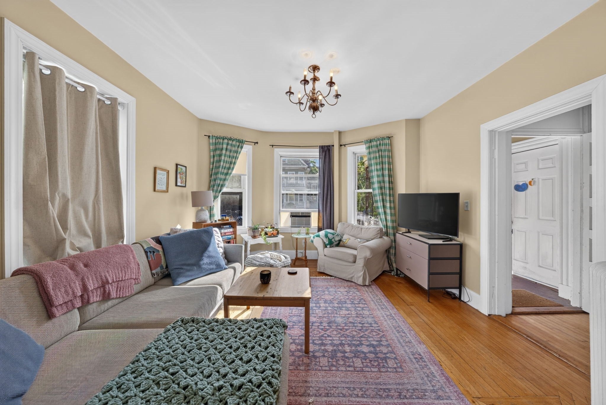 319 Highland Avenue #1, Somerville, MA Photo #2