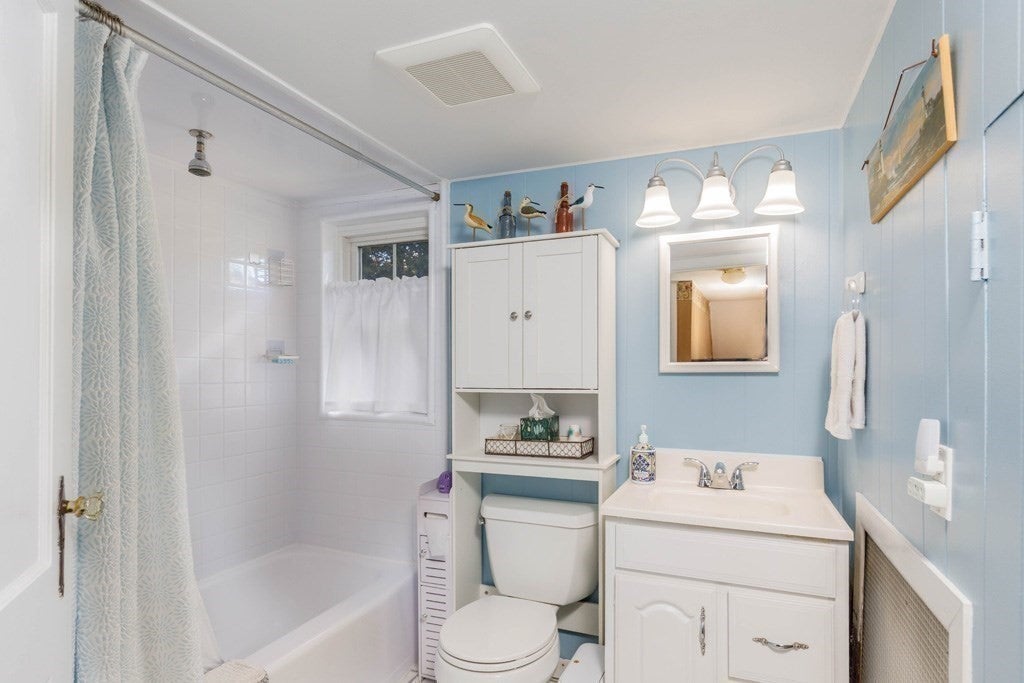 53 Elizabeth Street, Gardner, MA, 53 Elizabeth Street, Gardner, MA Photo #9