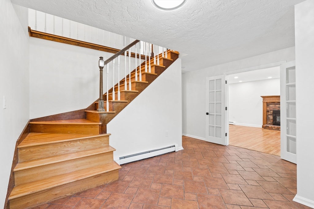 11 Crownridge Road