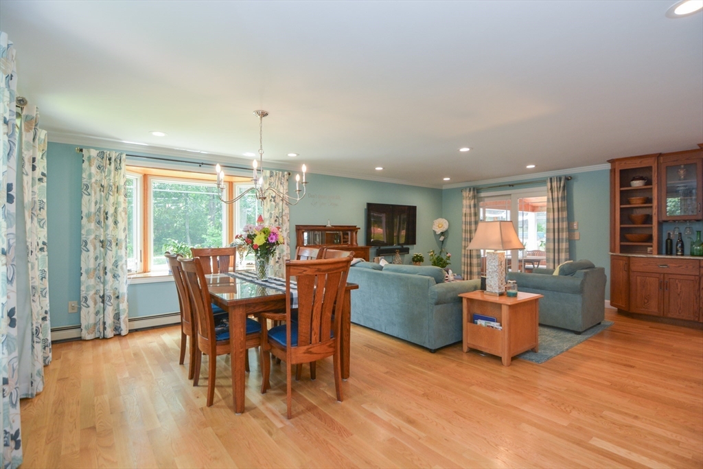 2 Crestview Dr
