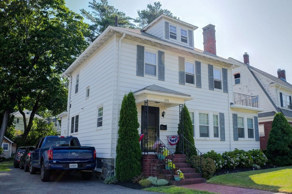 656 W Roxbury Pkwy, Boston, MA, 656 W Roxbury Pkwy, Boston, MA Photo #22