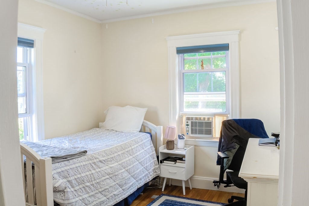 656 W Roxbury Pkwy, Boston, MA, 656 W Roxbury Pkwy, Boston, MA Photo #20