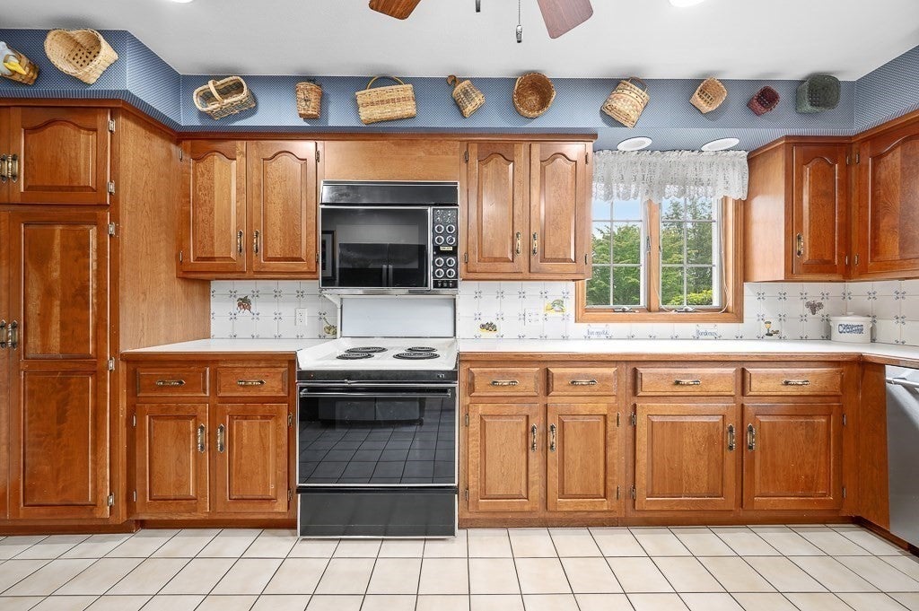 400 Boston Road, Sutton, MA Photo #15